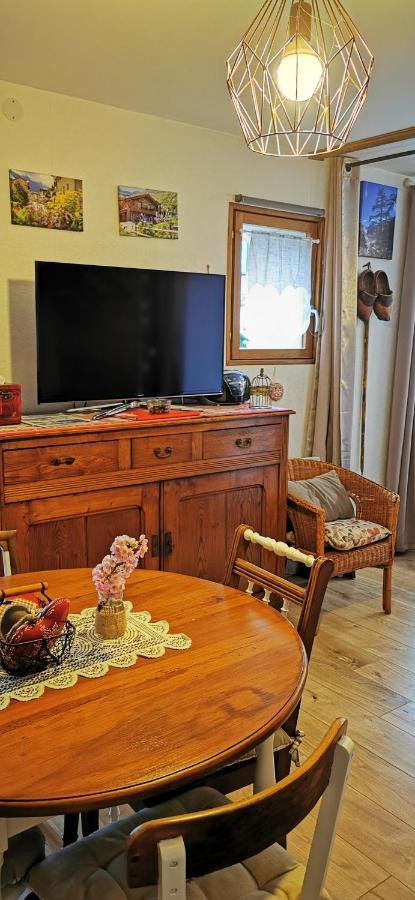 La Grange De Lina Apartment Grignon Екстериор снимка